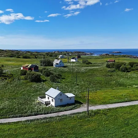펜션 Lofoten Seaside Nature Retreat
