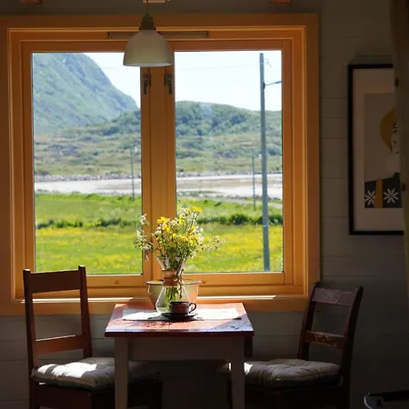 Lofoten Seaside Nature Retreat 펜션 *