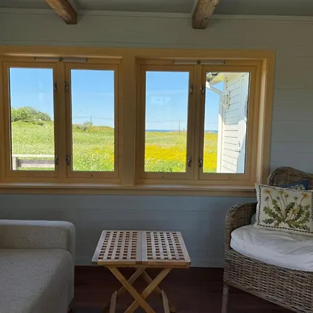 펜션 Lofoten Seaside Nature Retreat *
